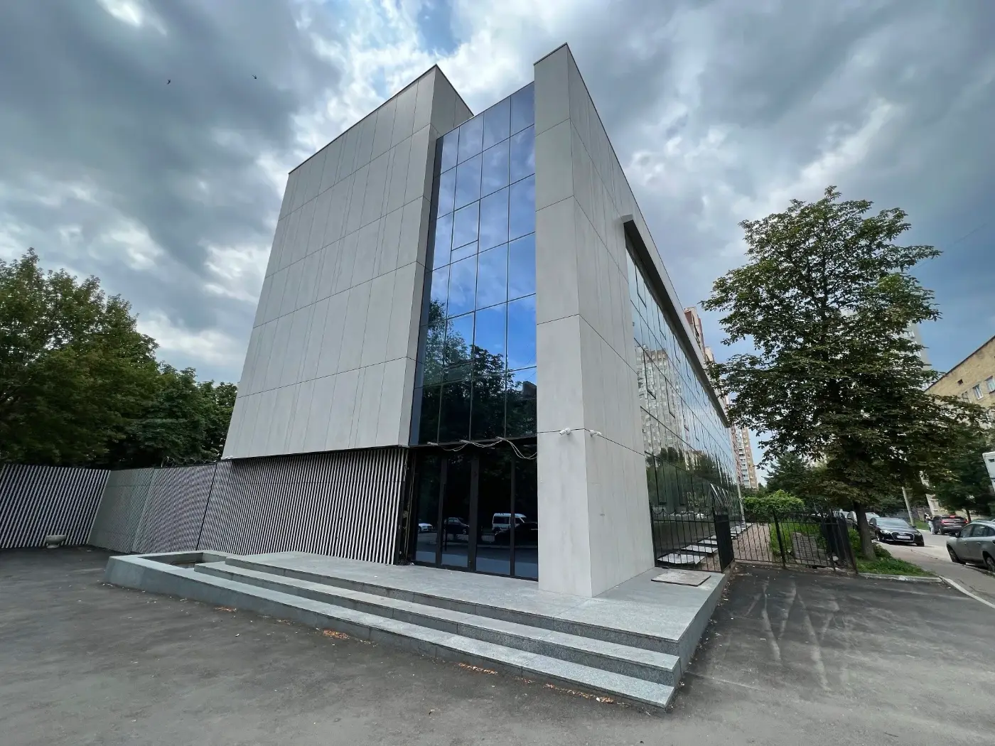 Commercial façade — Commercial building